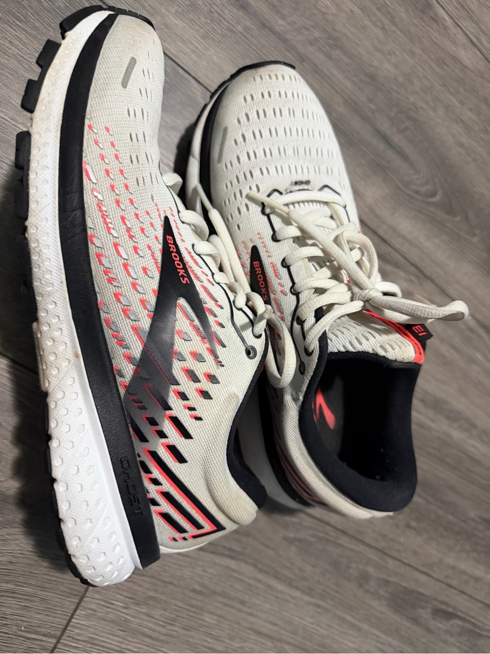Brooks women’s ghost 13 Running Shoes - Cream with Black & Coral Highlights